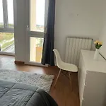 Skyscraper Apartman